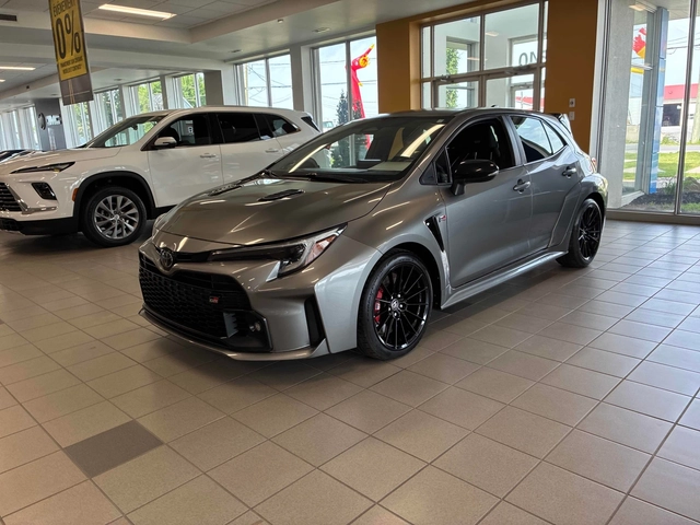 Toyota Corolla GR* CIRCUIT EDITION* - автомобили, коли, обяви за нови и употребявани 0