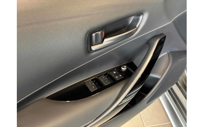 Toyota Corolla GR* CIRCUIT EDITION* - автомобили, коли, обяви за нови и употребявани 11