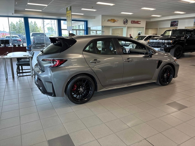 Toyota Corolla GR* CIRCUIT EDITION* - автомобили, коли, обяви за нови и употребявани 3