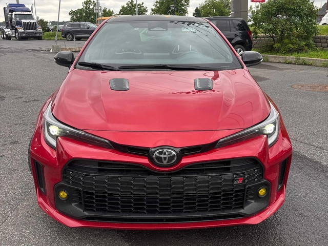 Toyota Corolla GR* CIRCUIT EDITION * - автомобили, коли, обяви за нови и употребявани 1