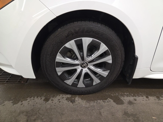 Toyota Corolla Hybrid LE CVT AWD * CARFAX * АВТО КРЕДИТ * - автомобили, коли, обяви за нови и употребявани 5
