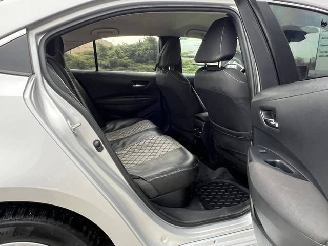 Toyota Corolla 1.8 HEV Executive - автомобили, коли, обяви за нови и употребявани 10