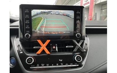 Toyota Corolla 1.8 HEV Executive - автомобили, коли, обяви за нови и употребявани 13