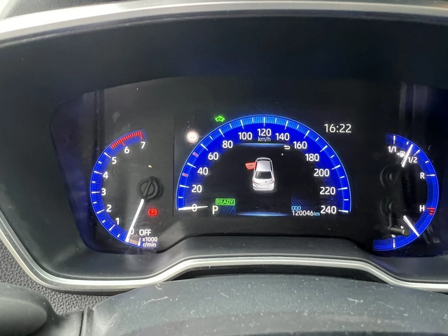 Toyota Corolla 1.8 HEV Executive - автомобили, коли, обяви за нови и употребявани 15