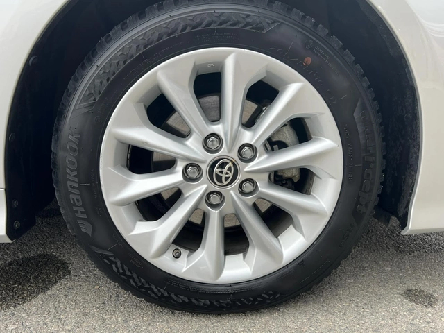 Toyota Corolla 1.8 HEV Executive - автомобили, коли, обяви за нови и употребявани 16