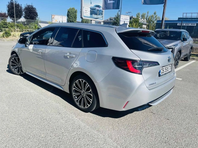 Toyota Corolla 2.0 HEV Touring Sport Executive Plus - автомобили, коли, обяви за нови и употребявани 3