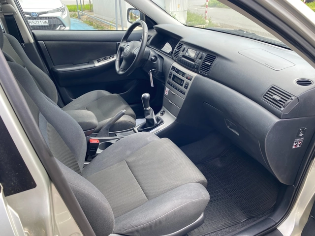 Toyota Corolla 1.4 SOL MT - автомобили, коли, обяви за нови и употребявани 12