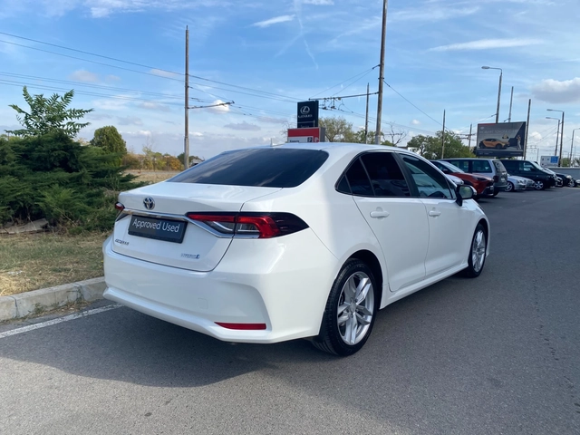 Toyota Corolla 1.8 HEV - автомобили, коли, обяви за нови и употребявани 3