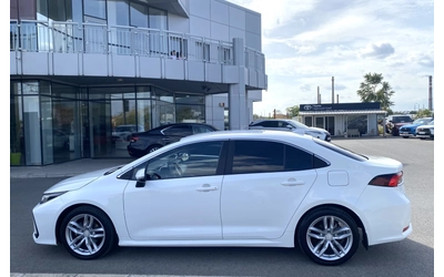 Toyota Corolla 1.8 HEV - автомобили, коли, обяви за нови и употребявани 6