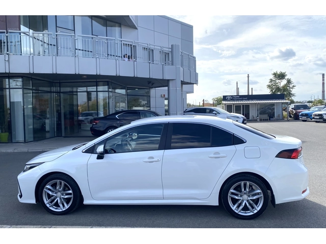 Toyota Corolla 1.8 HEV - автомобили, коли, обяви за нови и употребявани 6