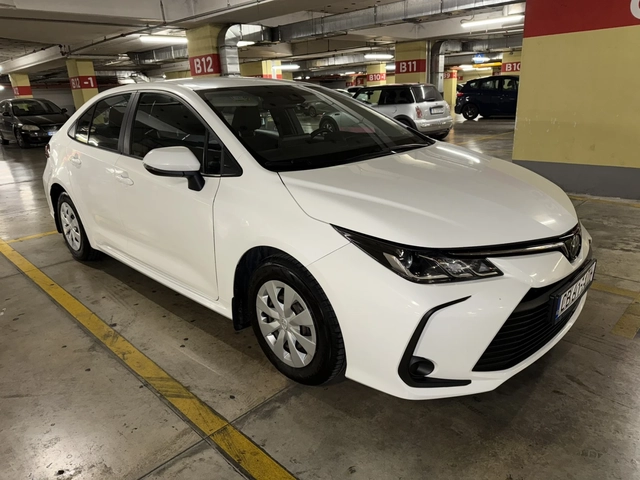 Toyota Corolla 1.5 МТ - автомобили, коли, обяви за нови и употребявани 0