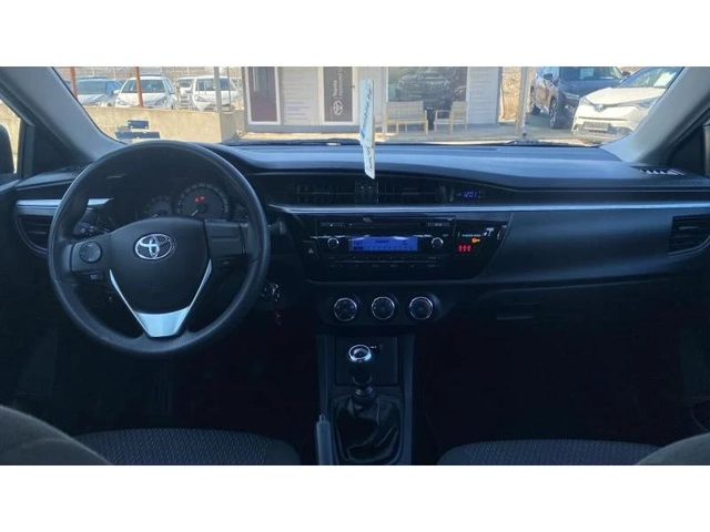 Toyota Corolla 1.4 D - автомобили, коли, обяви за нови и употребявани 7