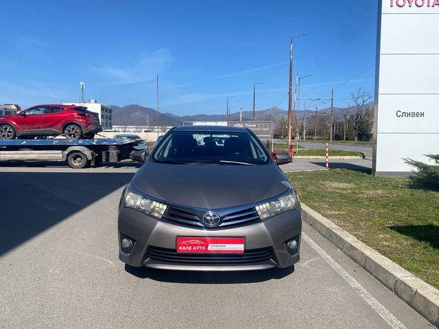 Toyota Corolla 1.6 AT - автомобили, коли, обяви за нови и употребявани 1