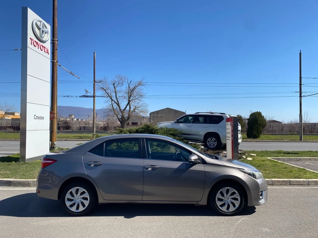 Toyota Corolla 1.6 AT - автомобили, коли, обяви за нови и употребявани 2