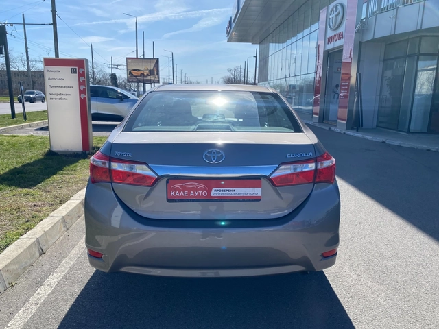 Toyota Corolla 1.6 AT - автомобили, коли, обяви за нови и употребявани 4