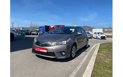 Toyota Corolla 1.6 AT - автомобили, коли, обяви за нови и употребявани 7
