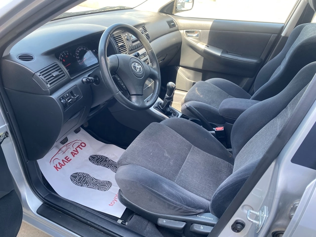 Toyota Corolla 1.4 SOL MT - автомобили, коли, обяви за нови и употребявани 9