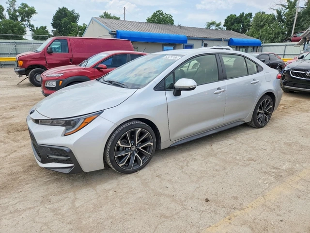 Toyota Corolla SE - автомобили, коли, обяви за нови и употребявани 0