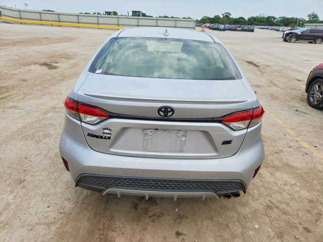 Toyota Corolla SE - автомобили, коли, обяви за нови и употребявани 5