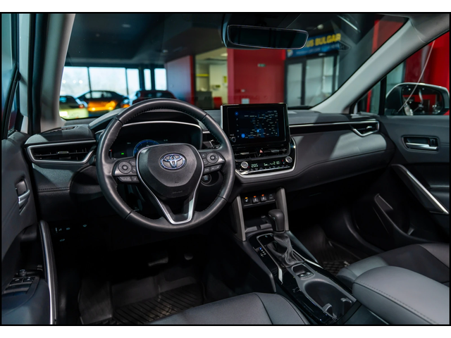 Toyota Corolla Toyota Corolla Cross  - автомобили, коли, обяви за нови и употребявани 9