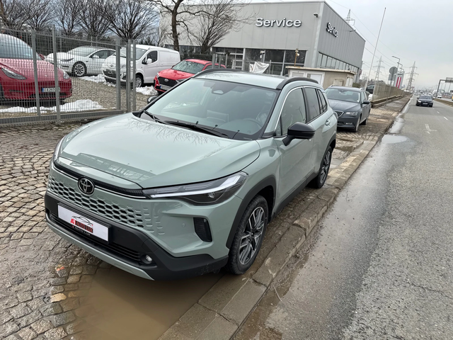 Toyota Corolla Cross 2.0 HEV Executive Plus - автомобили, коли, обяви за нови и употребявани 2