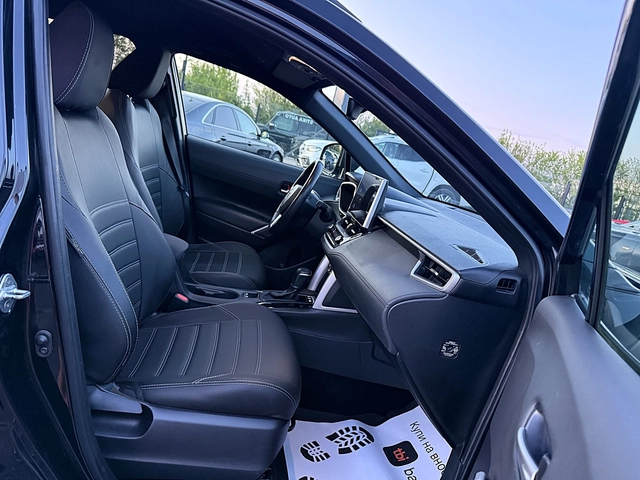 Toyota Corolla Cross 2.0Hybrid-4x4-Navi-Led-Bixenon-Kamera-Подгряване-! - автомобили, коли, обяви за нови и употребявани 11
