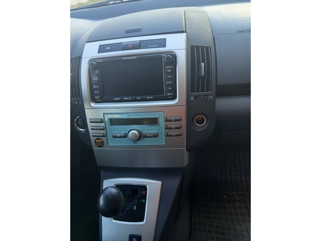 Toyota Corolla verso 1,8, 129 к.с. - автомобили, коли, обяви за нови и употребявани 5