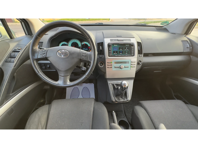 Toyota Corolla verso 7 МЕСТНА - автомобили, коли, обяви за нови и употребявани 14