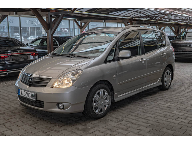 Toyota Corolla Verso 2.0D-4D/УЧЕБЕН/Климатроник - автомобили, коли, обяви за нови и употребявани 0