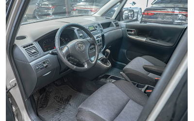 toyota-corolla-verso-2-0d-4d-ucheben-klimatronik - 4