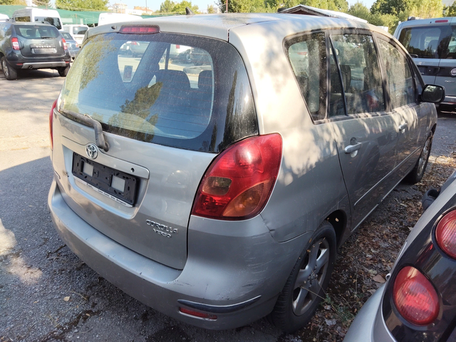 Toyota Corolla verso 2, 0d 90ps - автомобили, коли, обяви за нови и употребявани 3