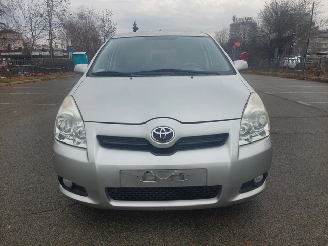 Toyota Corolla verso 2, 2d 136ps 143000km!!! - автомобили, коли, обяви за нови и употребявани 2