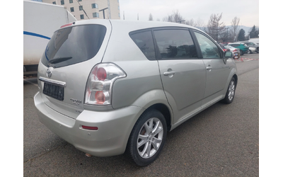 toyota-corolla-verso - 3