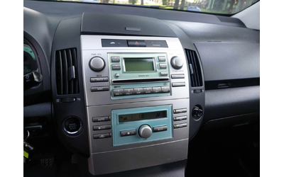 Toyota Corolla verso 1, 6i 110ps - автомобили, коли, обяви за нови и употребявани 8