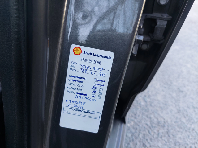 Toyota Corolla verso 1, 6i 110ps Italy - автомобили, коли, обяви за нови и употребявани 12