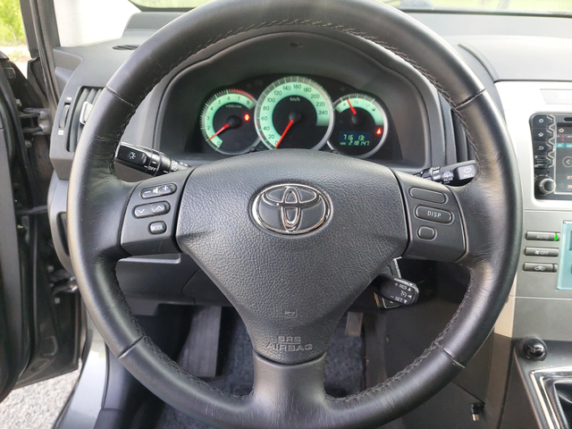 Toyota Corolla verso 1, 6i 110ps Italy - автомобили, коли, обяви за нови и употребявани 7