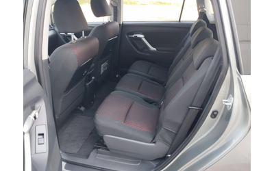 Toyota Corolla verso 2.0D4D - автомобили, коли, обяви за нови и употребявани 7