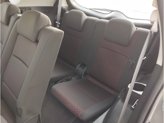 Toyota Corolla verso 2.0D4D - автомобили, коли, обяви за нови и употребявани 8