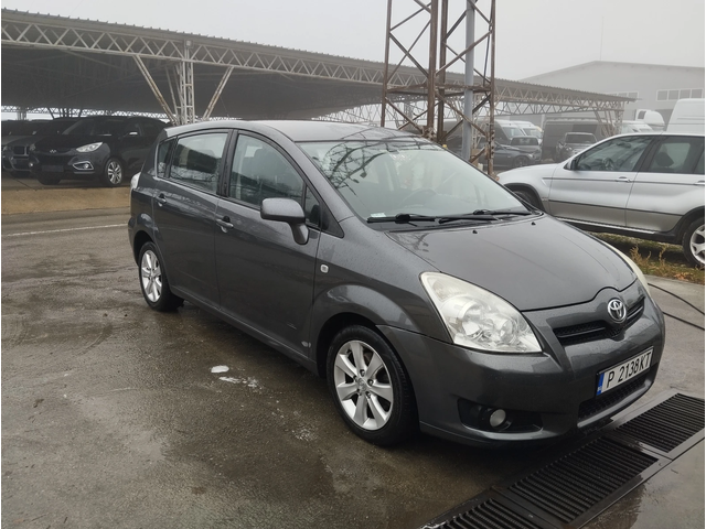 Toyota Corolla verso 2.2d4d Face Lift - автомобили, коли, обяви за нови и употребявани 1