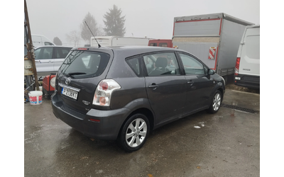 toyota-corolla-verso - 4