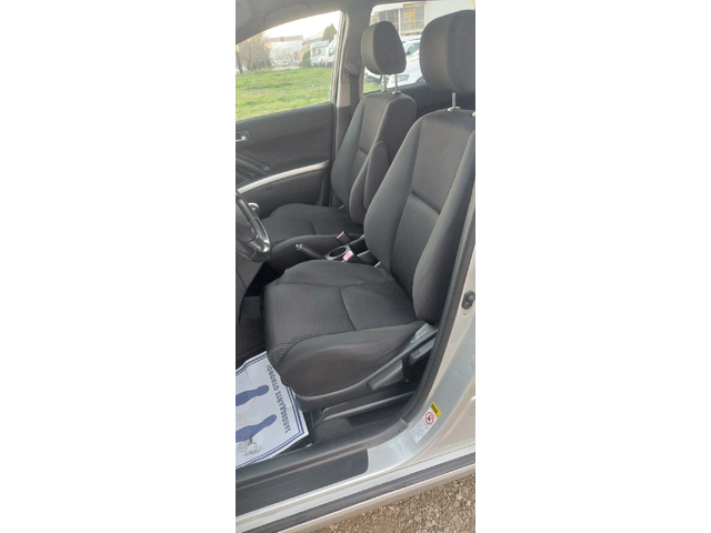 Toyota Corolla verso 2.2 d4d - автомобили, коли, обяви за нови и употребявани 9