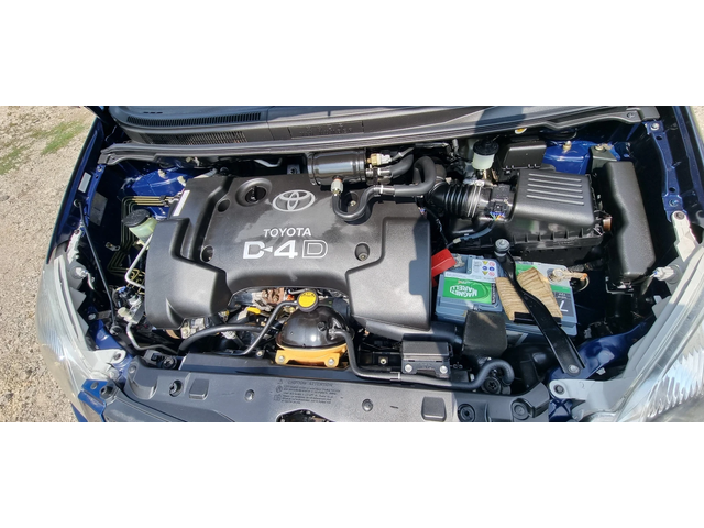 Toyota Corolla verso 2.0 d4d 115k.c ITALIA - автомобили, коли, обяви за нови и употребявани 16