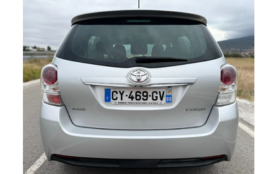 Toyota Corolla verso 2.0D-4D 126кс FACELIFT / NAVI / CAMERA / PANORAMA - автомобили, коли, обяви за нови и употребявани 6