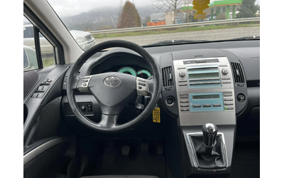 Toyota Corolla verso 2.2 D4D 136к 6 СКОРОСТИ КЛИМАТРОНИК АВТОПИЛОТ - автомобили, коли, обяви за нови и употребявани 11