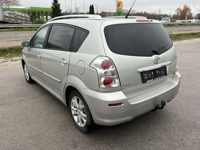 Toyota Corolla verso 2.2 D4D 136к 6 СКОРОСТИ КЛИМАТРОНИК АВТОПИЛОТ - автомобили, коли, обяви за нови и употребявани 4