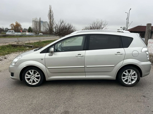 Toyota Corolla verso 2.2 D4D 136к 6 СКОРОСТИ КЛИМАТРОНИК АВТОПИЛОТ - автомобили, коли, обяви за нови и употребявани 5