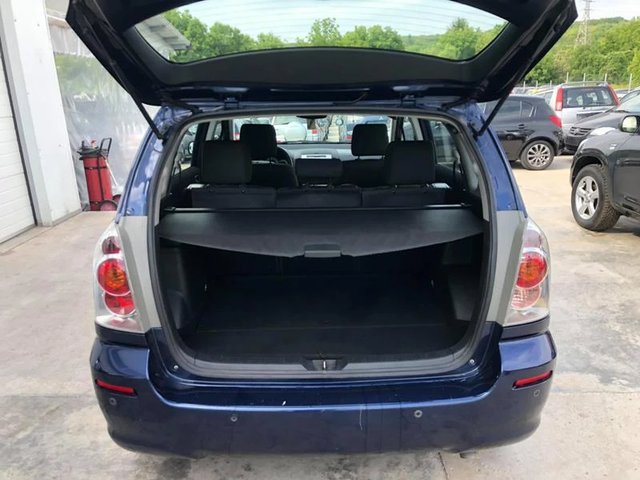 Toyota Corolla verso 2.2d4d 136k. UNIKAT - автомобили, коли, обяви за нови и употребявани 14