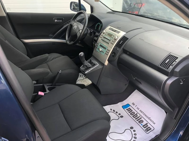 Toyota Corolla verso 2.2d4d 136k. UNIKAT - автомобили, коли, обяви за нови и употребявани 15