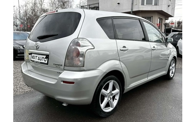 toyota-corolla-verso - 4