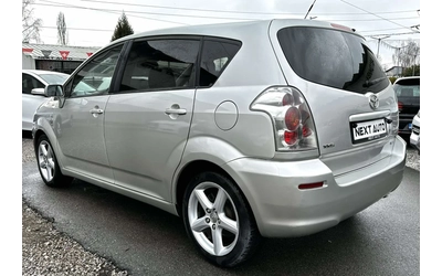 Toyota Corolla verso 2.2D-CAT 177HP 6+ 1 - автомобили, коли, обяви за нови и употребявани 6